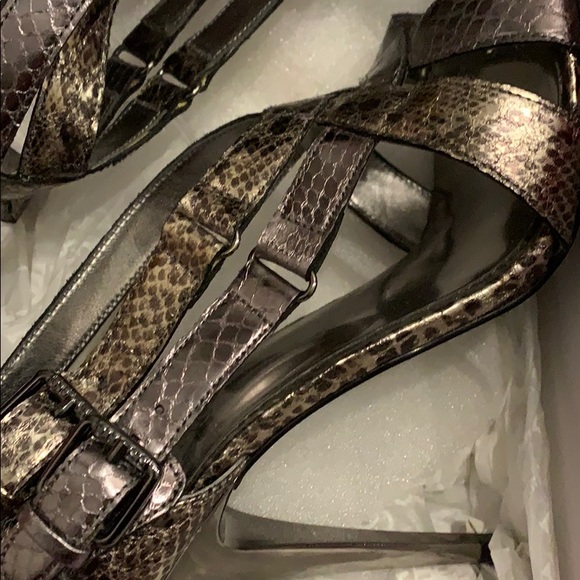 Pewter and Gold Double Buckle Guess Heels - Picture 6 of 9